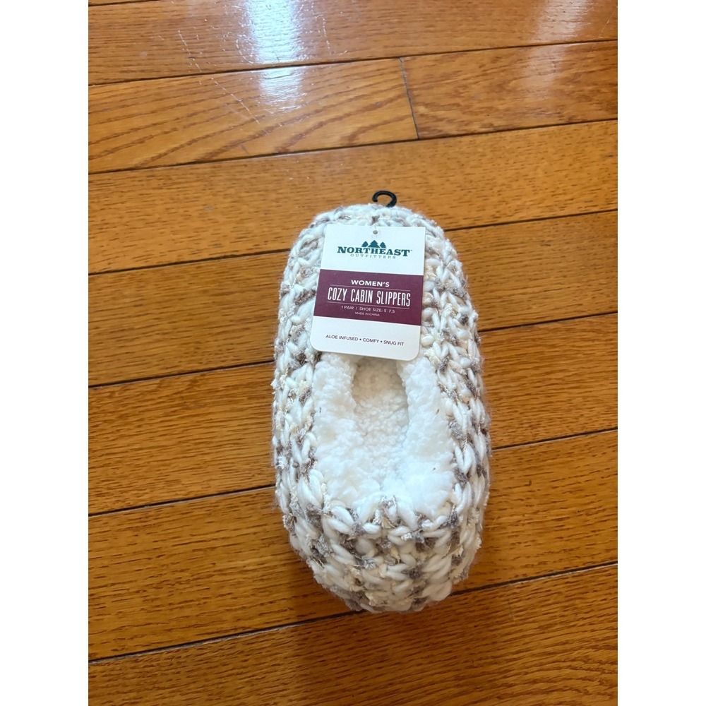 New Northeast Outfitters Womens Cozy Cabin Slippers Size 5-7.5 S/M Taupe